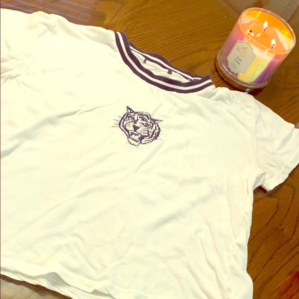 Brandy Melville tiger crop